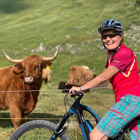 Chalet Montriond - Bike & Ski Ле Крозе Екстериор снимка
